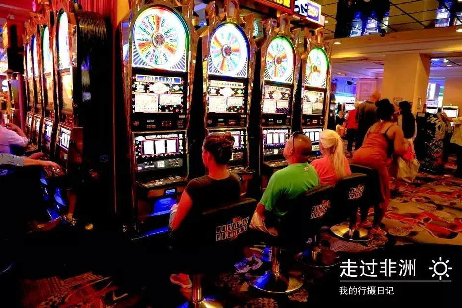 超凡国际 - 电子游戏界面展示
